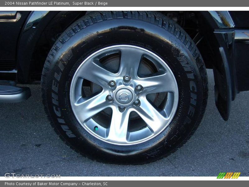 Super Black / Beige 2004 Nissan Pathfinder LE Platinum