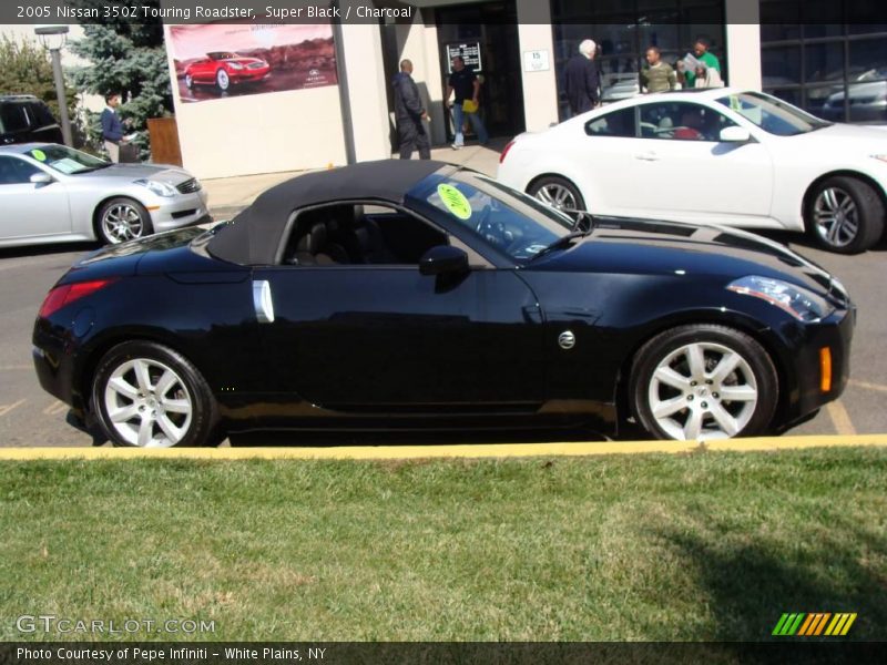 Super Black / Charcoal 2005 Nissan 350Z Touring Roadster