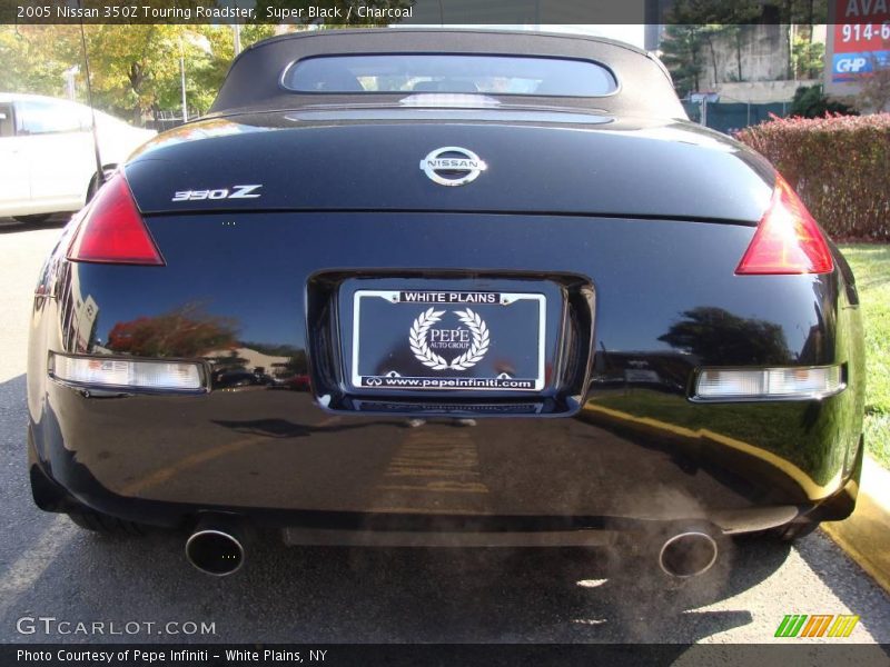 Super Black / Charcoal 2005 Nissan 350Z Touring Roadster