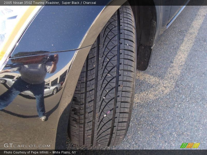 Super Black / Charcoal 2005 Nissan 350Z Touring Roadster