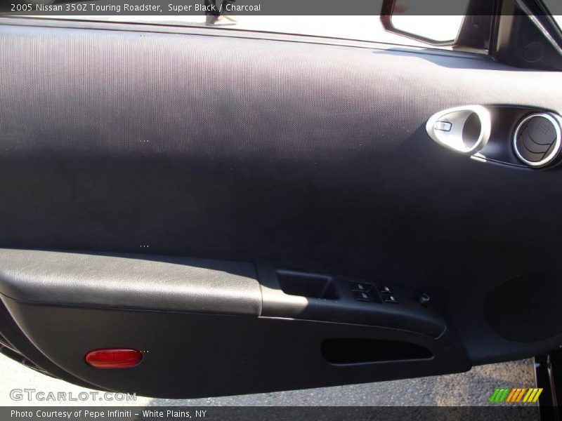 Super Black / Charcoal 2005 Nissan 350Z Touring Roadster