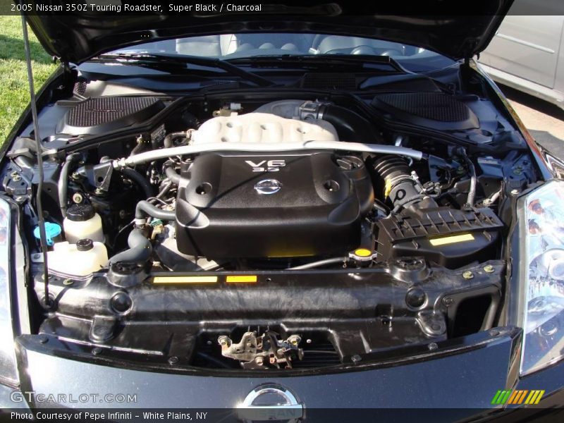 Super Black / Charcoal 2005 Nissan 350Z Touring Roadster