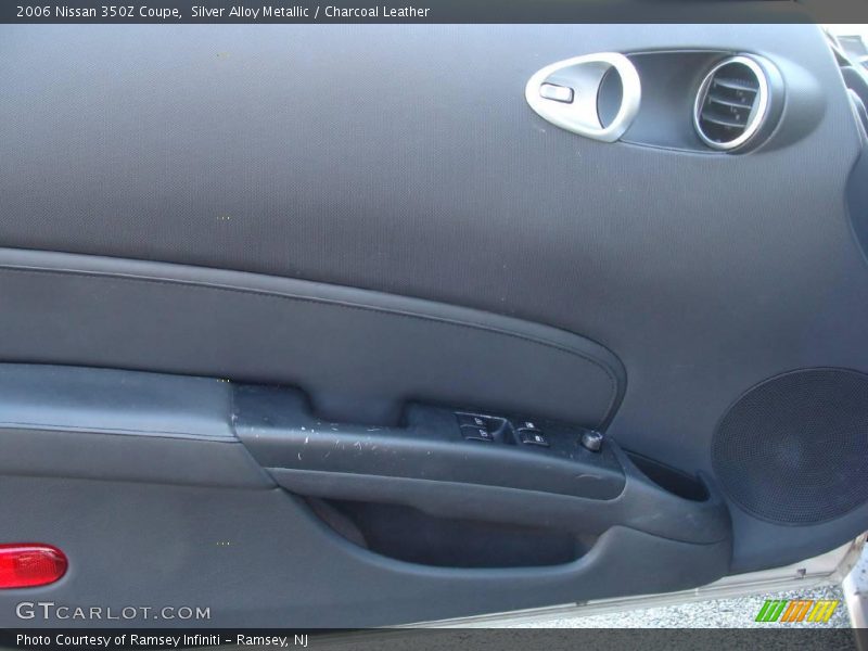 Silver Alloy Metallic / Charcoal Leather 2006 Nissan 350Z Coupe