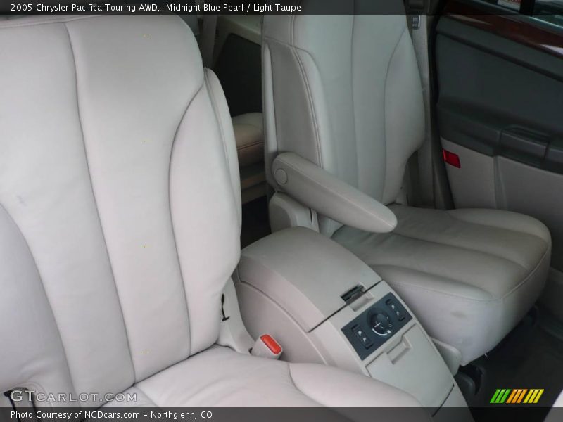 Midnight Blue Pearl / Light Taupe 2005 Chrysler Pacifica Touring AWD