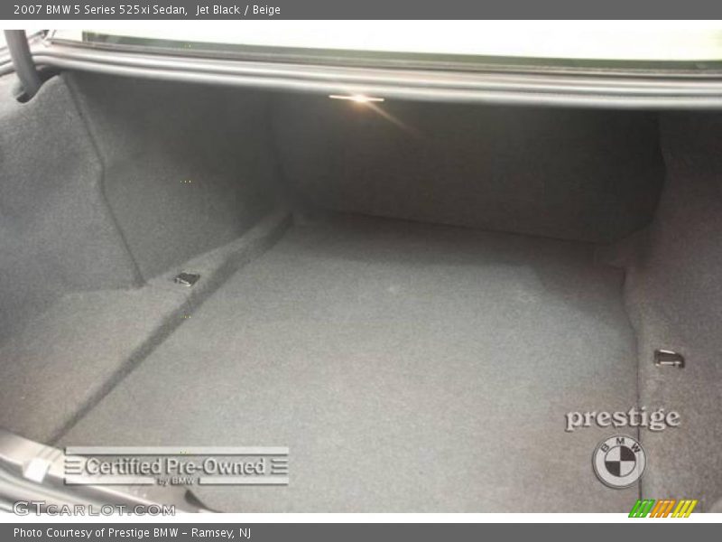 Jet Black / Beige 2007 BMW 5 Series 525xi Sedan