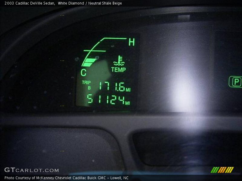 White Diamond / Neutral Shale Beige 2003 Cadillac DeVille Sedan