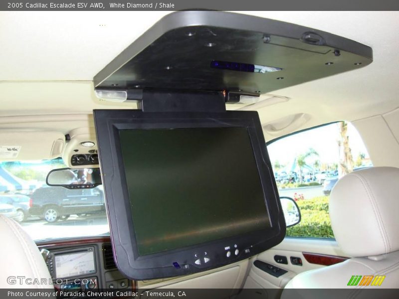 White Diamond / Shale 2005 Cadillac Escalade ESV AWD