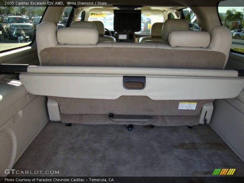 White Diamond / Shale 2005 Cadillac Escalade ESV AWD