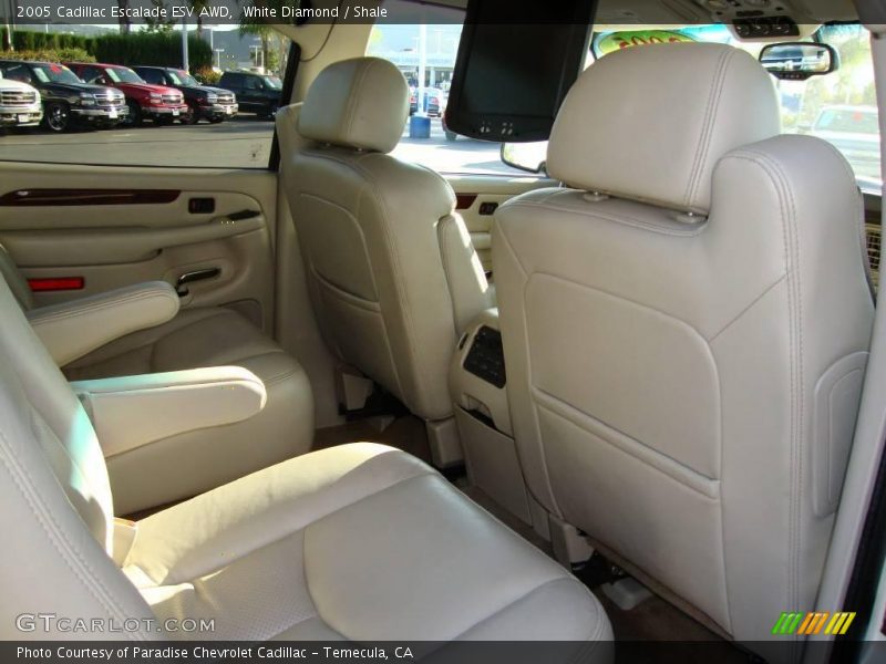 White Diamond / Shale 2005 Cadillac Escalade ESV AWD