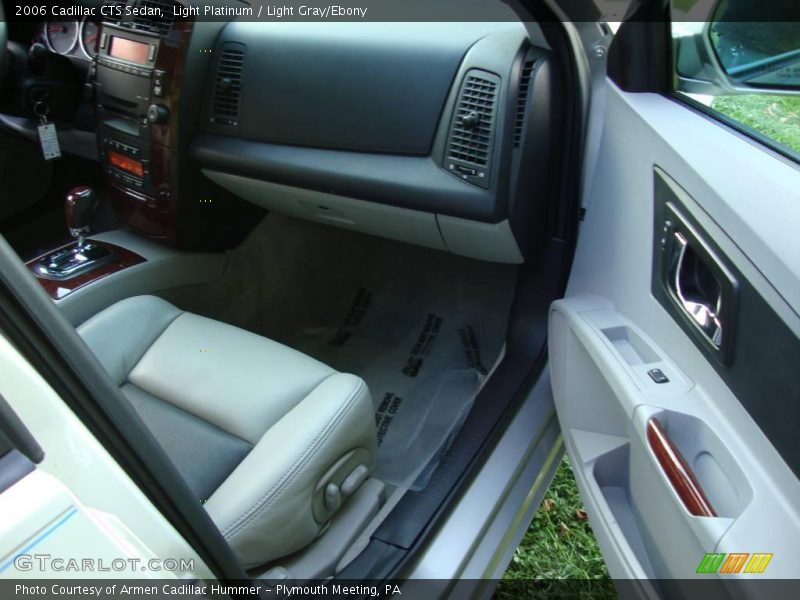 Light Platinum / Light Gray/Ebony 2006 Cadillac CTS Sedan