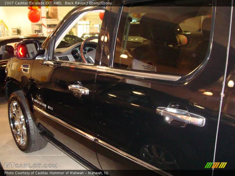 Black Raven / Ebony/Ebony 2007 Cadillac Escalade EXT AWD