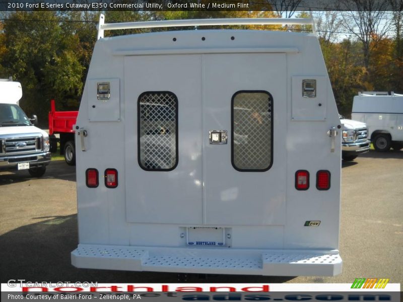 Oxford White / Medium Flint 2010 Ford E Series Cutaway E350 Commercial Utility