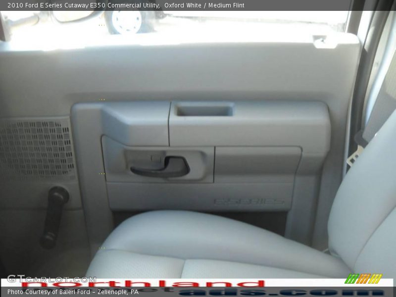 Oxford White / Medium Flint 2010 Ford E Series Cutaway E350 Commercial Utility