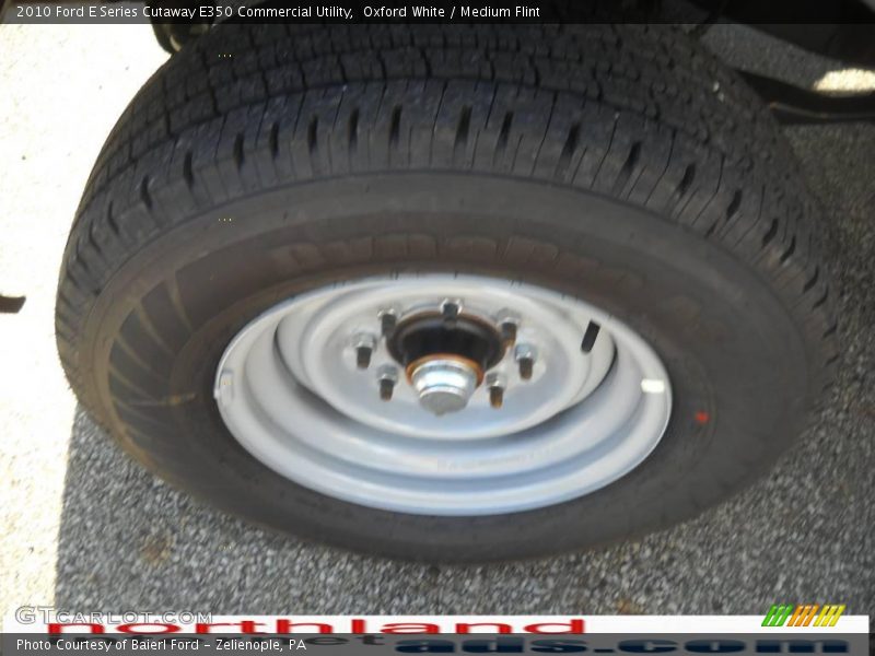 Oxford White / Medium Flint 2010 Ford E Series Cutaway E350 Commercial Utility