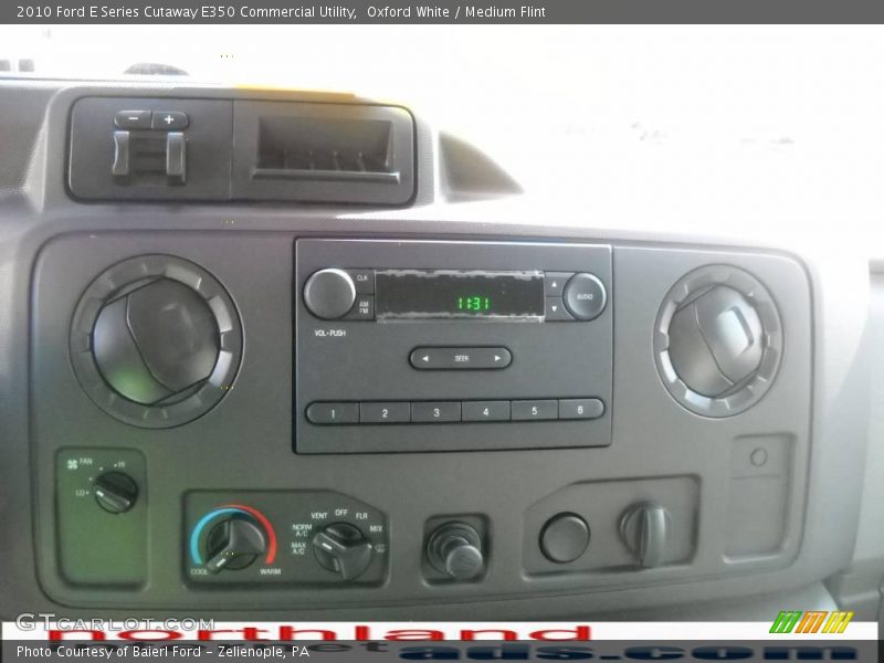 Oxford White / Medium Flint 2010 Ford E Series Cutaway E350 Commercial Utility