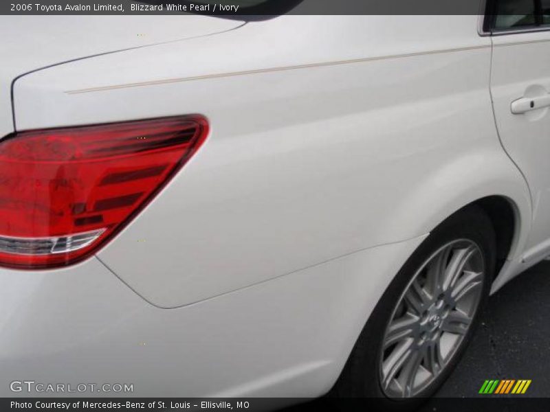 Blizzard White Pearl / Ivory 2006 Toyota Avalon Limited