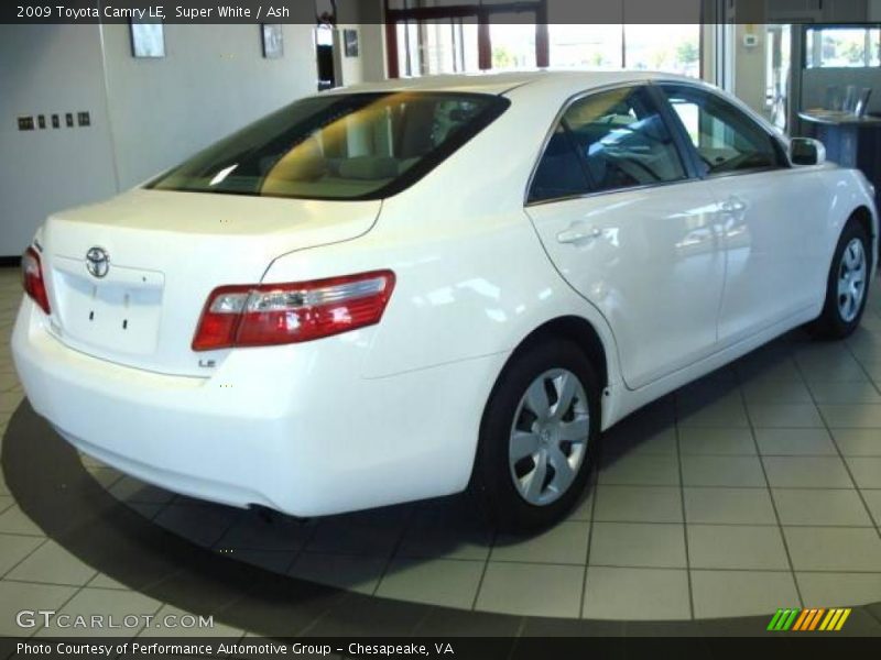 Super White / Ash 2009 Toyota Camry LE