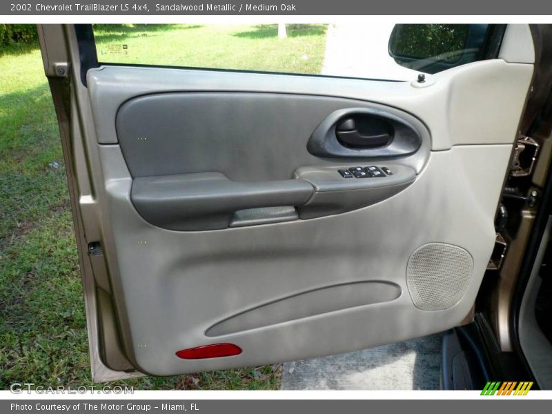 Sandalwood Metallic / Medium Oak 2002 Chevrolet TrailBlazer LS 4x4
