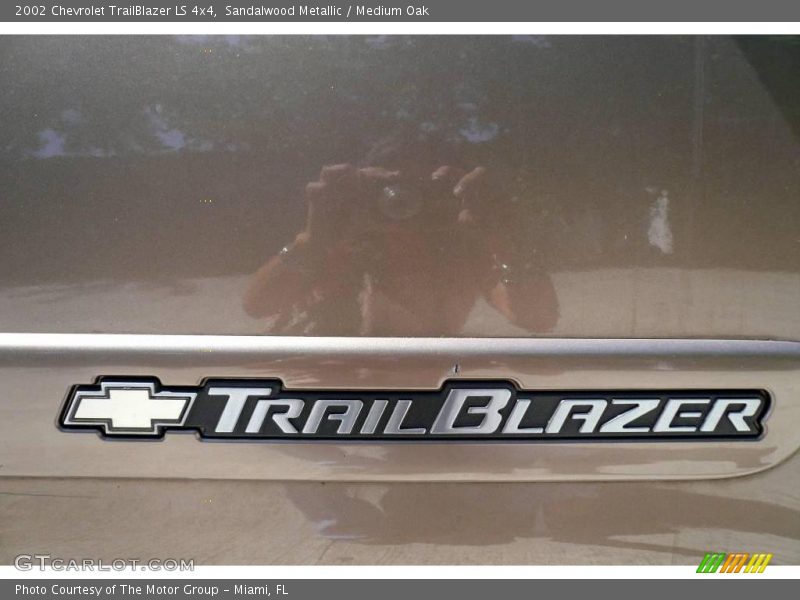 Sandalwood Metallic / Medium Oak 2002 Chevrolet TrailBlazer LS 4x4