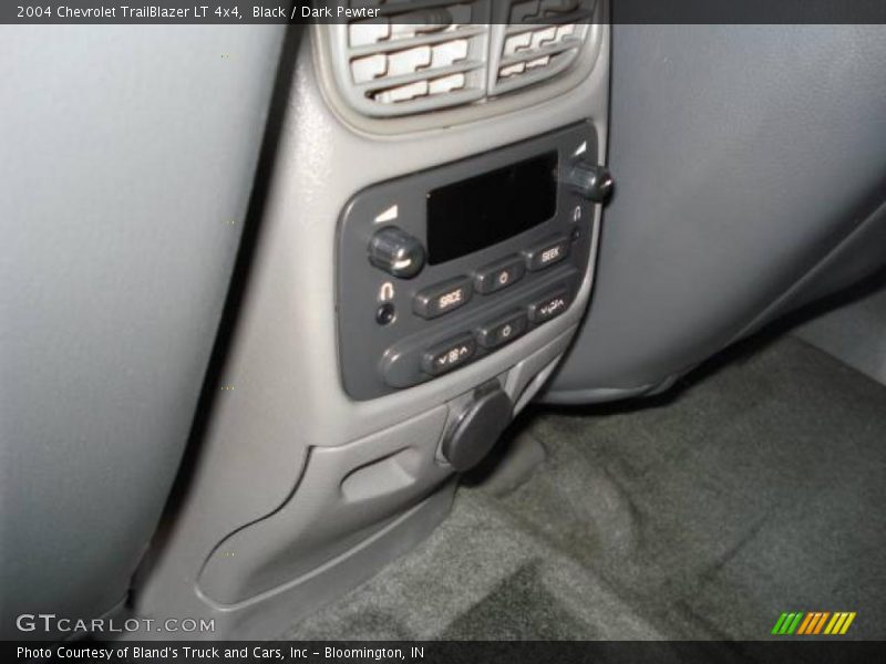 Black / Dark Pewter 2004 Chevrolet TrailBlazer LT 4x4