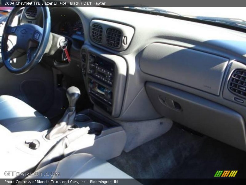 Black / Dark Pewter 2004 Chevrolet TrailBlazer LT 4x4