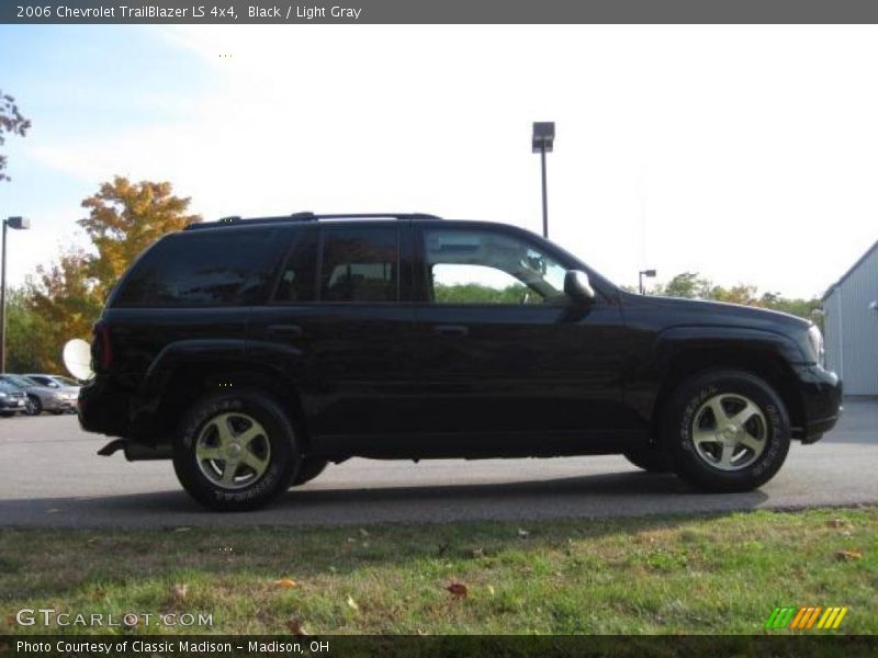Black / Light Gray 2006 Chevrolet TrailBlazer LS 4x4