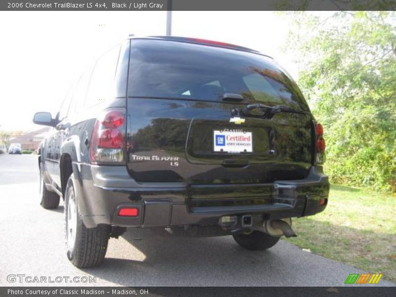 Black / Light Gray 2006 Chevrolet TrailBlazer LS 4x4