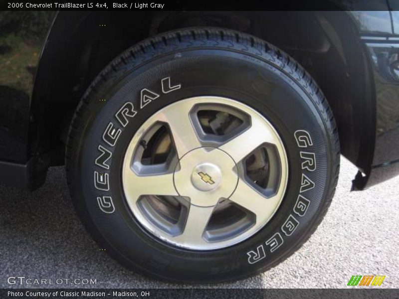 Black / Light Gray 2006 Chevrolet TrailBlazer LS 4x4