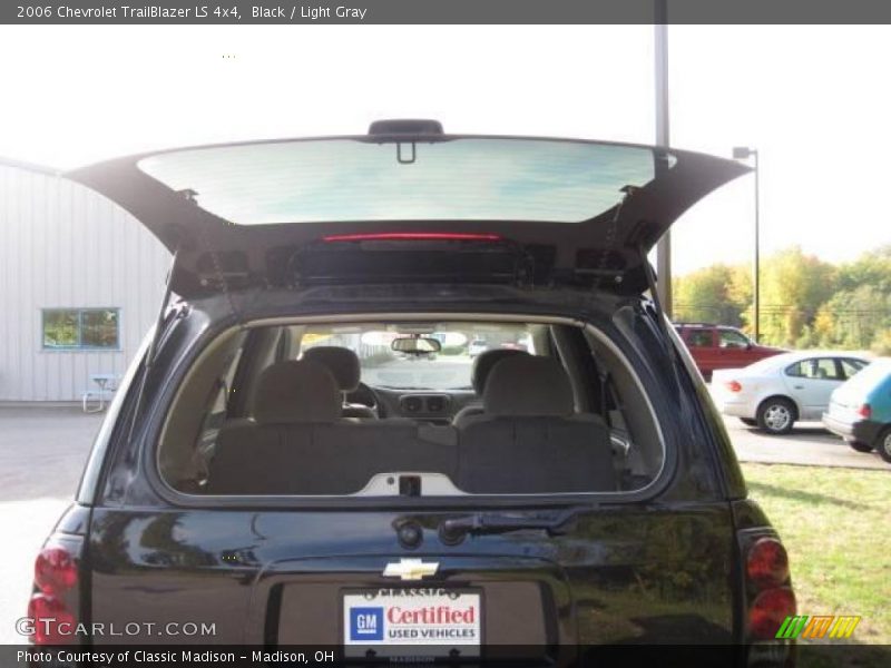 Black / Light Gray 2006 Chevrolet TrailBlazer LS 4x4