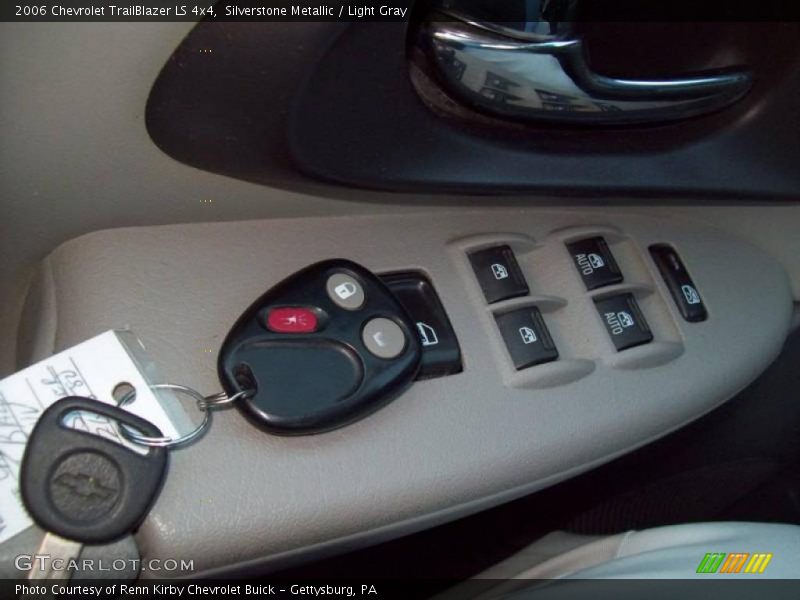 Silverstone Metallic / Light Gray 2006 Chevrolet TrailBlazer LS 4x4