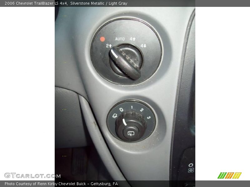 Silverstone Metallic / Light Gray 2006 Chevrolet TrailBlazer LS 4x4