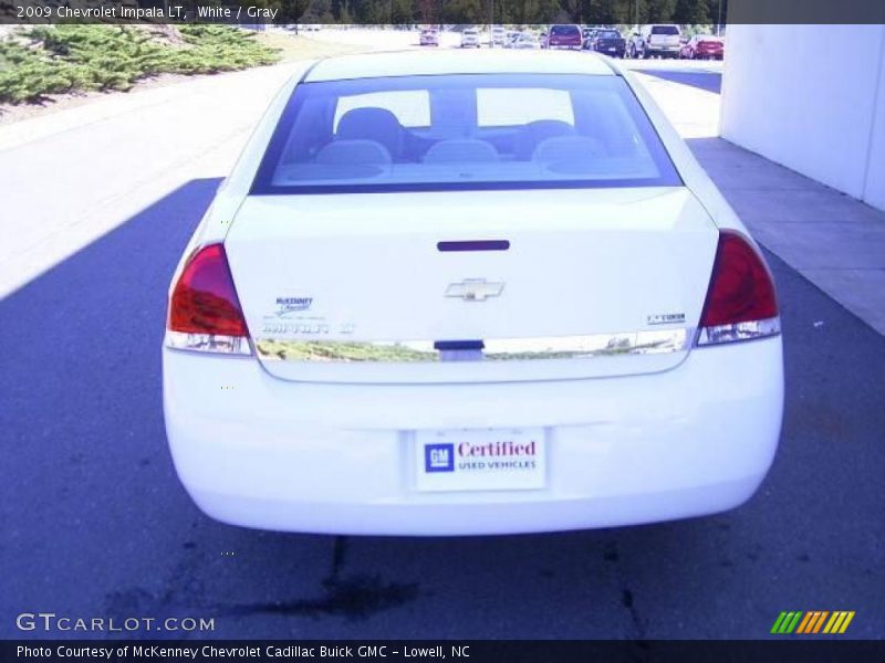 White / Gray 2009 Chevrolet Impala LT
