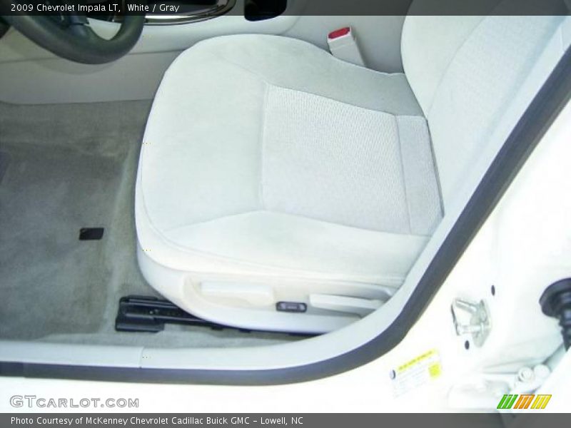 White / Gray 2009 Chevrolet Impala LT