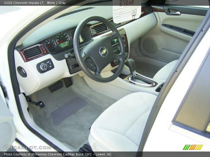 White / Gray 2009 Chevrolet Impala LT