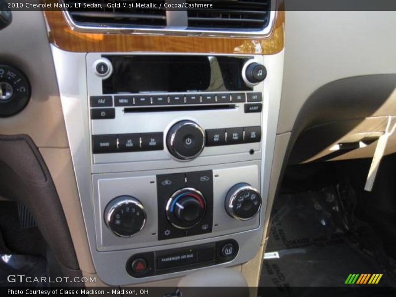 Gold Mist Metallic / Cocoa/Cashmere 2010 Chevrolet Malibu LT Sedan