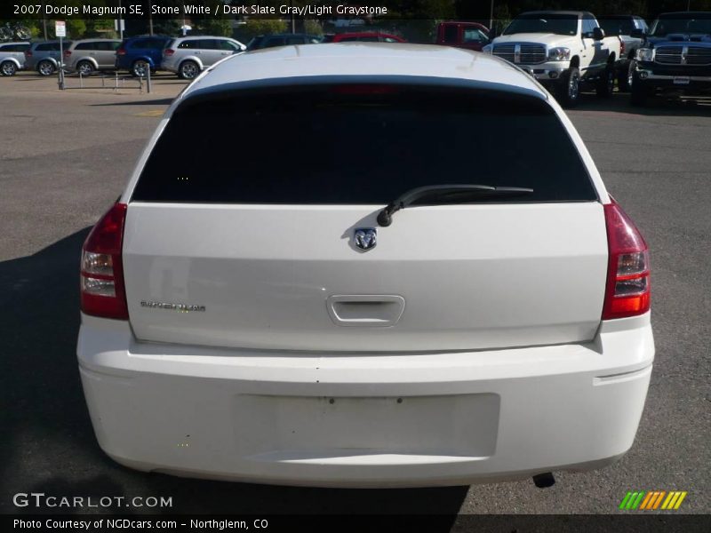 Stone White / Dark Slate Gray/Light Graystone 2007 Dodge Magnum SE