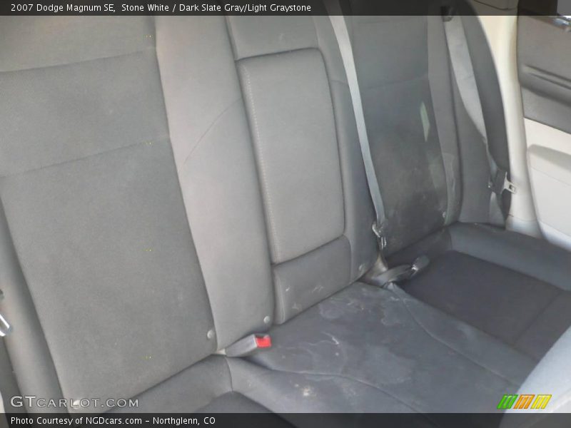 Stone White / Dark Slate Gray/Light Graystone 2007 Dodge Magnum SE