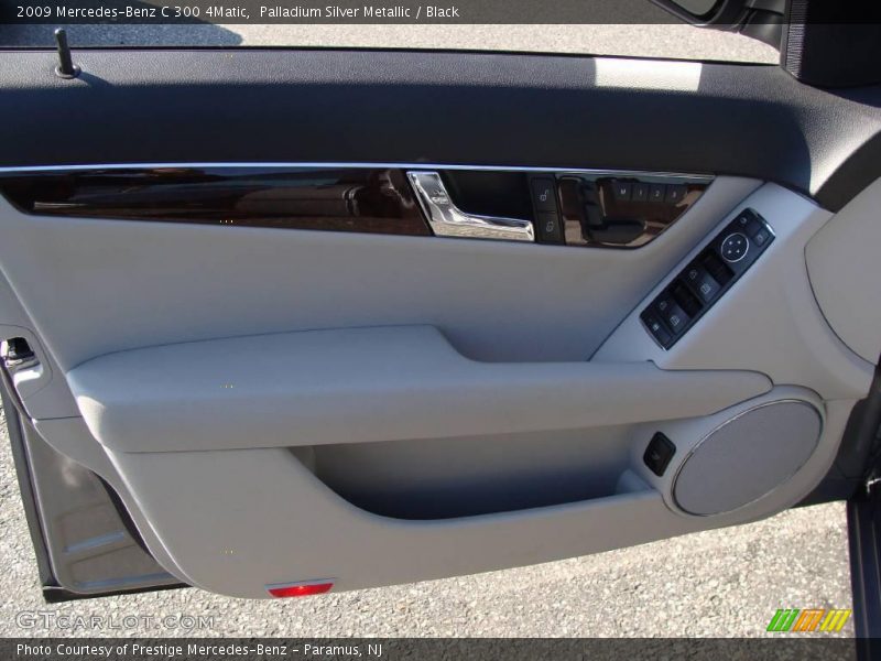 Palladium Silver Metallic / Black 2009 Mercedes-Benz C 300 4Matic