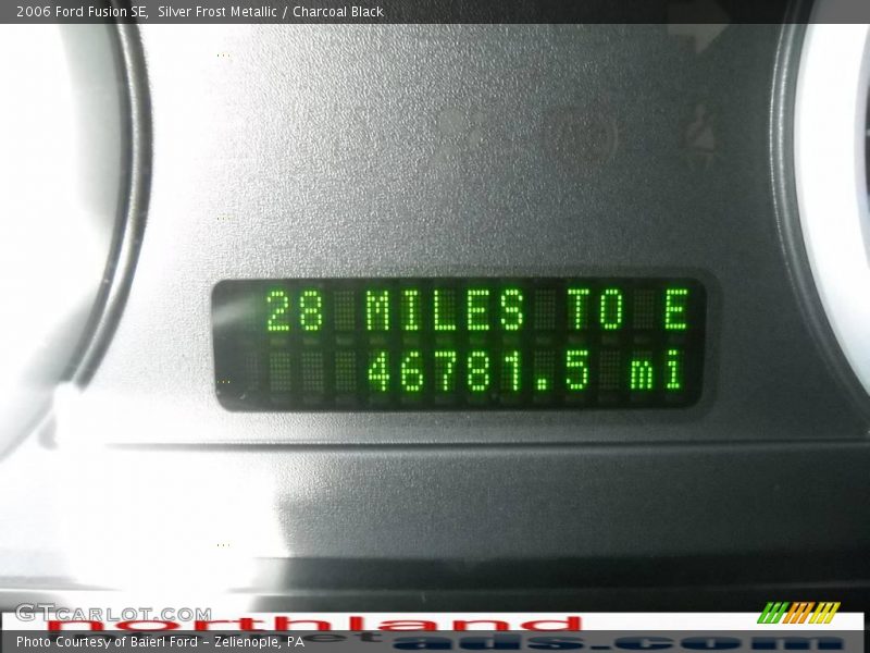 Silver Frost Metallic / Charcoal Black 2006 Ford Fusion SE