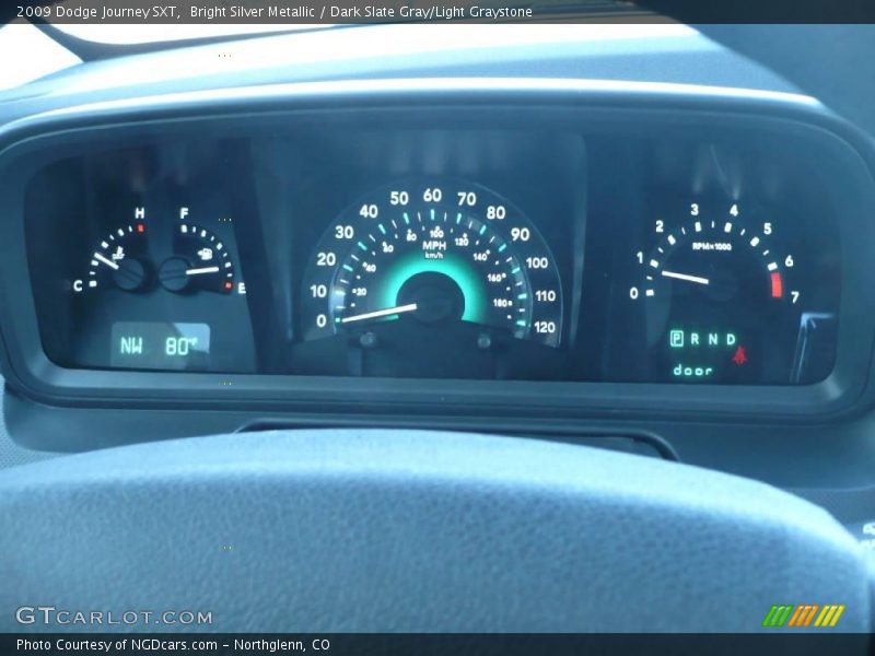 Bright Silver Metallic / Dark Slate Gray/Light Graystone 2009 Dodge Journey SXT