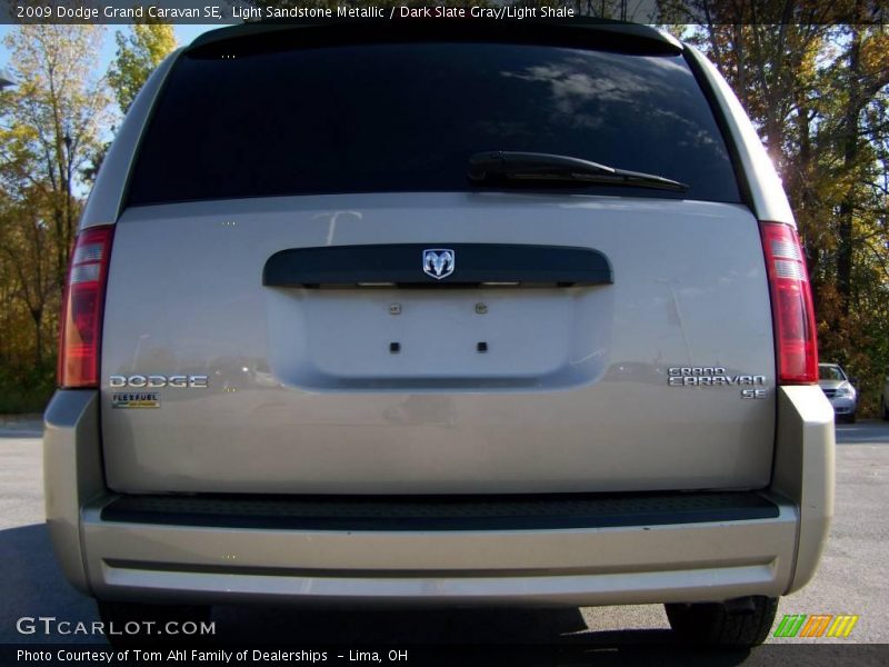 Light Sandstone Metallic / Dark Slate Gray/Light Shale 2009 Dodge Grand Caravan SE