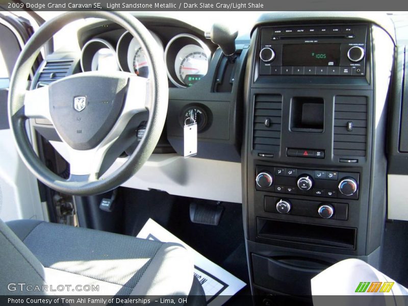 Light Sandstone Metallic / Dark Slate Gray/Light Shale 2009 Dodge Grand Caravan SE