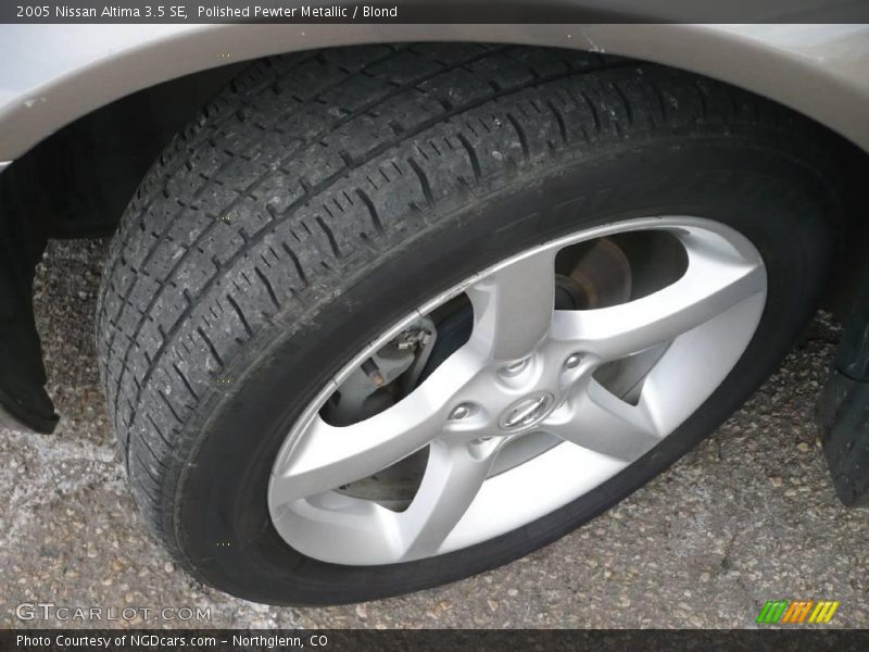 Polished Pewter Metallic / Blond 2005 Nissan Altima 3.5 SE