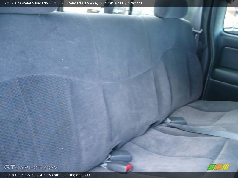 Summit White / Graphite 2002 Chevrolet Silverado 2500 LS Extended Cab 4x4