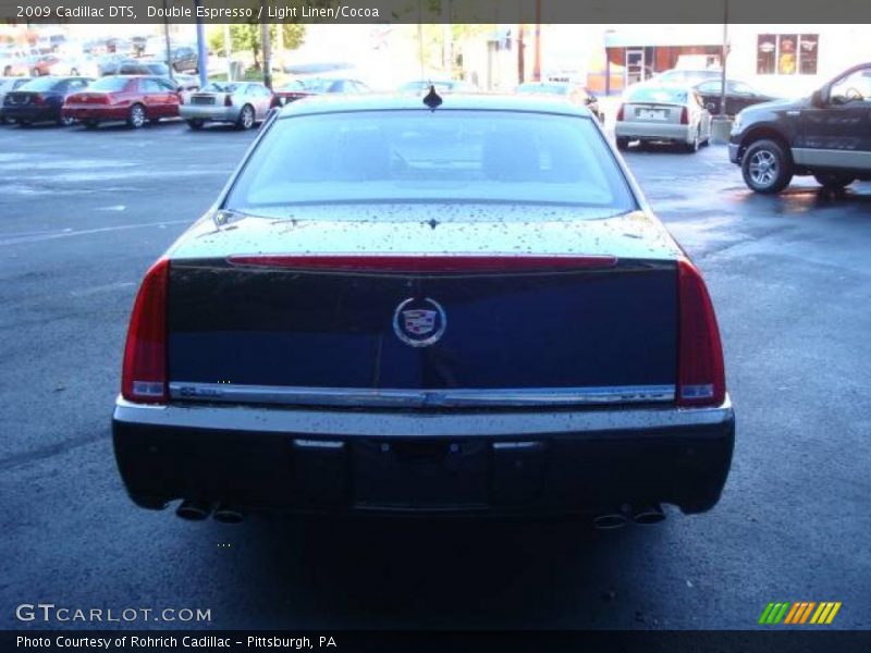Double Espresso / Light Linen/Cocoa 2009 Cadillac DTS
