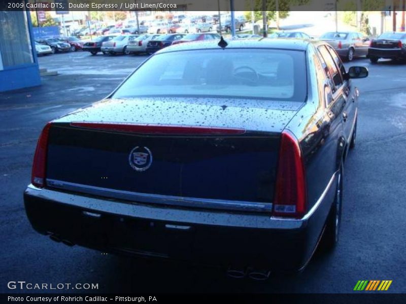 Double Espresso / Light Linen/Cocoa 2009 Cadillac DTS