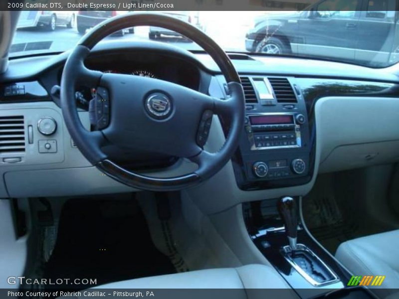Double Espresso / Light Linen/Cocoa 2009 Cadillac DTS