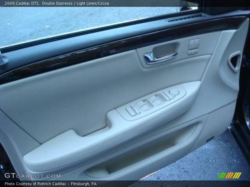 Double Espresso / Light Linen/Cocoa 2009 Cadillac DTS