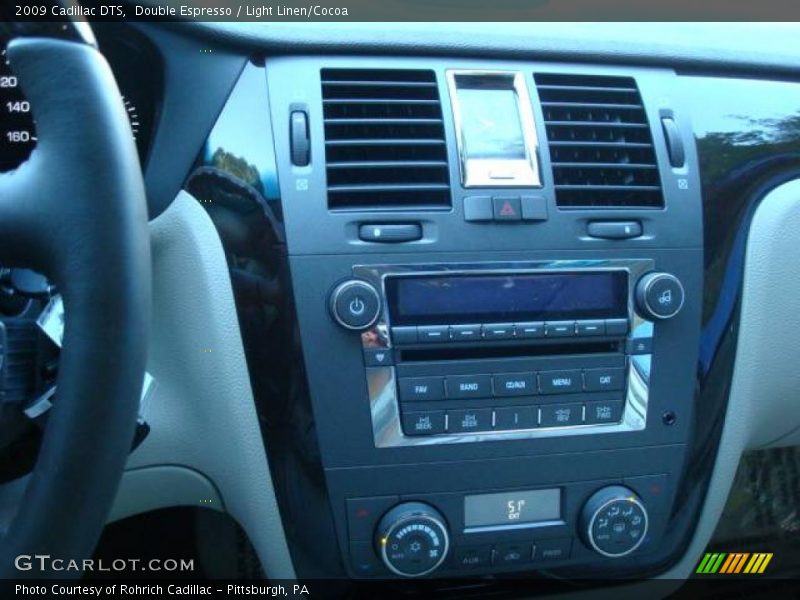 Double Espresso / Light Linen/Cocoa 2009 Cadillac DTS