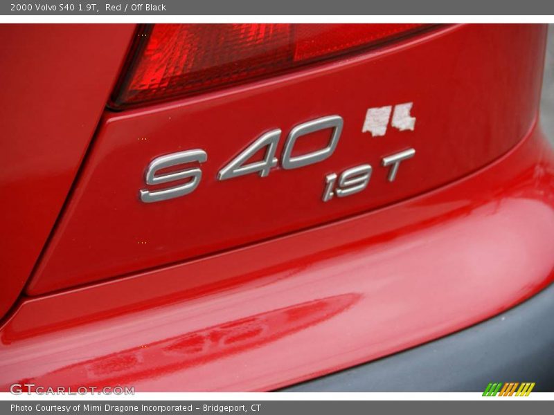 Red / Off Black 2000 Volvo S40 1.9T